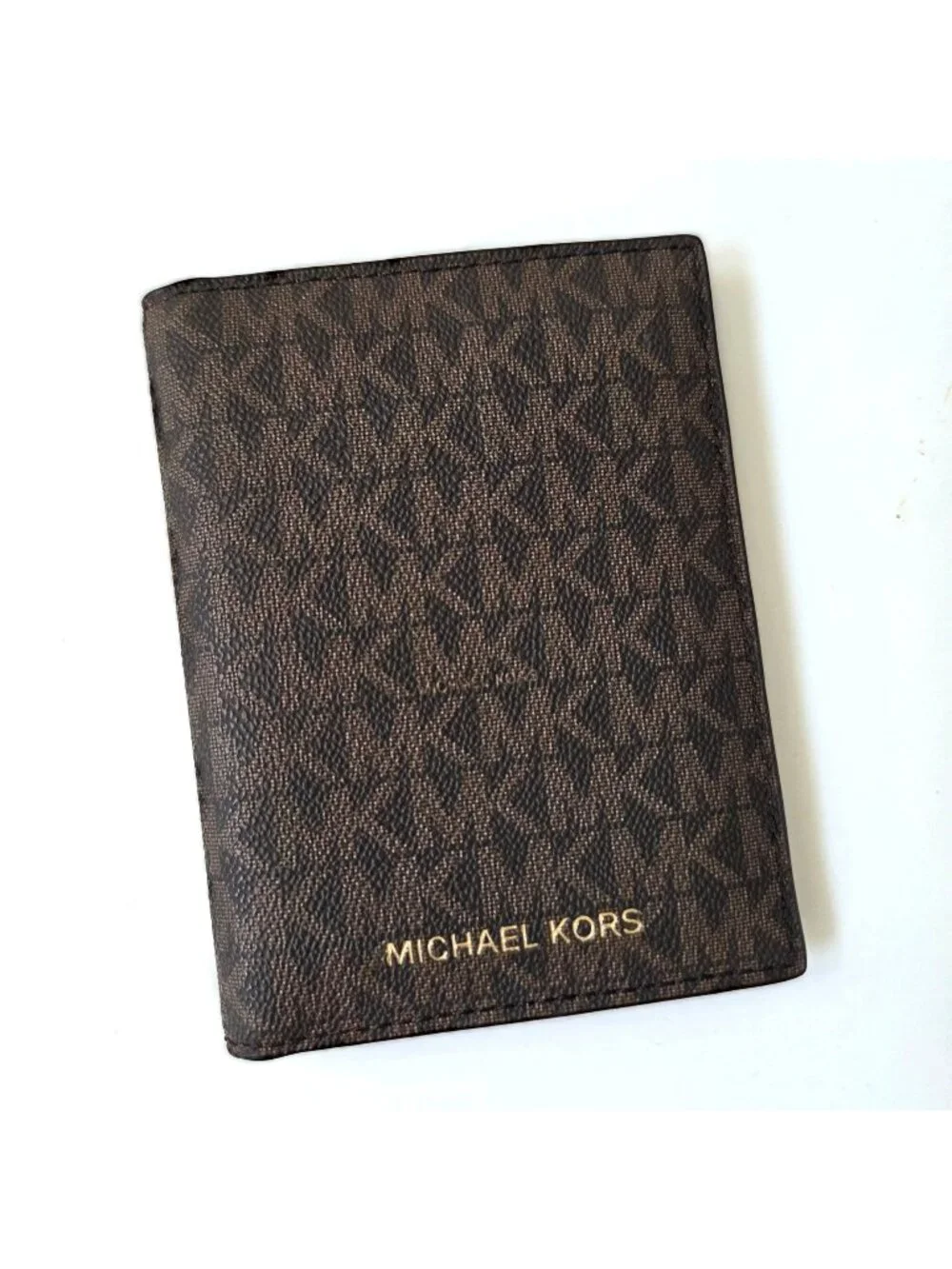 Michael Kors Jet Set Logo Passport Bifold Wallet Brown Acorn MK Travel
